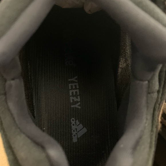 Adidas Yeezy 700 V3 - Clay Brown - Picture 4 of 9